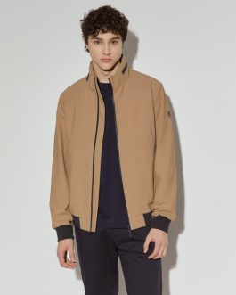 Chaqueta de tejido técnico